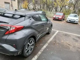 Toyota c-hr 2019 hibrid