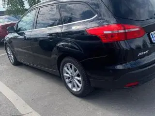 Ford Focus 2.0 TDCi Powershift Titanium - 7