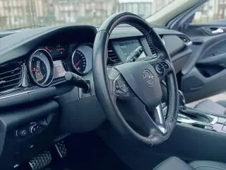 Opel Insignia 2019 • 170 CP • Automată • 11.950€ Negociabil • Rulaj 131.000 km - 9