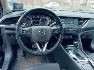 Opel Insignia 2019 • 170 CP • Automată • 11.950€ Negociabil • Rulaj 131.000 km - 10