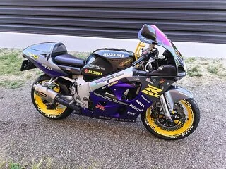 SUZUKI GSXR 600 ! stare FOARTE BUNA