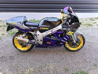 SUZUKI GSXR 600 ! stare FOARTE BUNA - 10