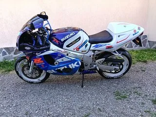 SUZUKI GSXR 600 ! ca NOU - 9