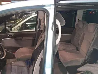 Dezmembrez Peugeot 807 HDI tip RHT din 2002 >2007