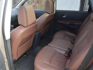 Nissan Qashqai +2 - 2.0 Diesel - 4x4 - TEKNA - 8