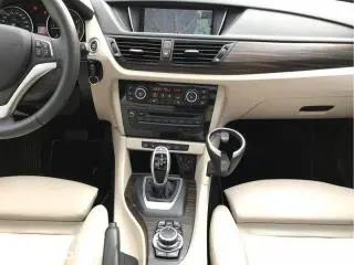 BMW X1 xDrive25d Aut. Navi - 9