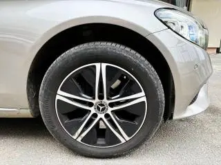 Mercedes C300 4Matic EQ-Boost Mild Hybrid 258 CP Distronic PLus Multibeam - 13