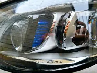 Mercedes C300 4Matic EQ-Boost Mild Hybrid 258 CP Distronic PLus Multibeam - 15