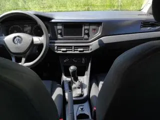 Volkswagen Polo 2019, 69.800km, reali, unic proprietar, de noua