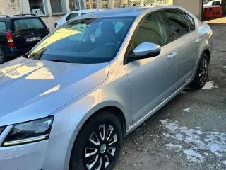 Vând Skoda Octavia 2,00 D,110 kw - 7