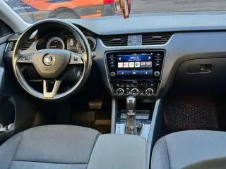 Vând Skoda Octavia 2,00 D,110 kw - 14