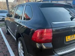 Porsche Cayenne 2004