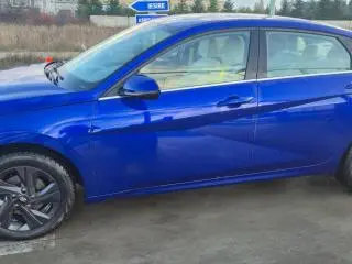 Vând Hyundai Elantra 2021
