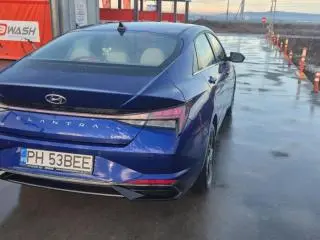 Vând Hyundai Elantra 2021