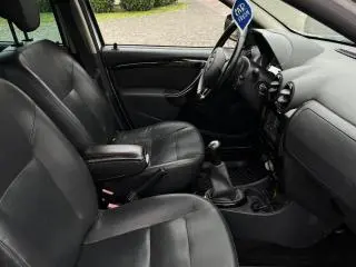 Dacia Duster 1.5 DCI 2x4 - 8