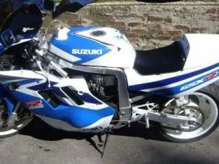 PIESE suzuki gsxr 750 / ulei / lichid - 8
