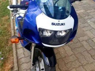 PIESE suzuki gsxr 600 / 750 SRAD