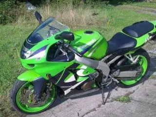 PIESE kawasaki zx 6 r - 8