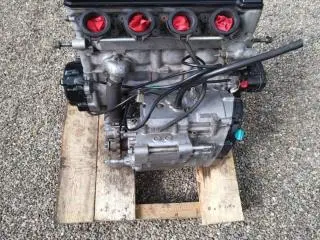 MOTOR suzuki gsxr 600 SRAD