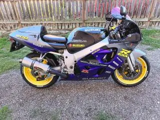 SUZUKI GSXR 600 ! stare FOARTE BUNA