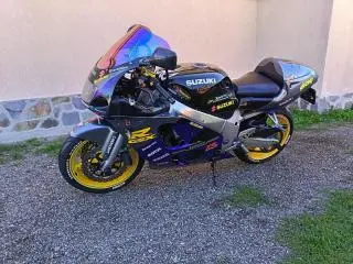 SUZUKI GSXR 600 ! stare FOARTE BUNA