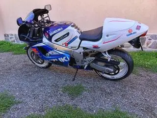 SUZUKI GSXR 600 ! ca NOU - 6