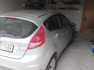 Vând Ford Fiesta an 2012, 215000km. - 6