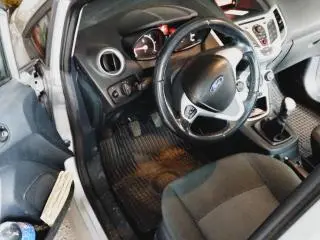 Vând Ford Fiesta an 2012, 215000km. - 7