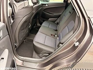 Hyundai Tucson blue 1.7 CRDi 2WD Style - 17