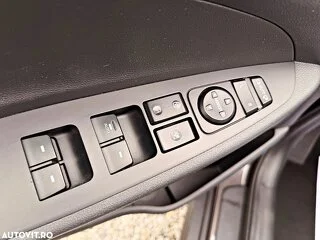 Hyundai Tucson blue 1.7 CRDi 2WD Style - 18