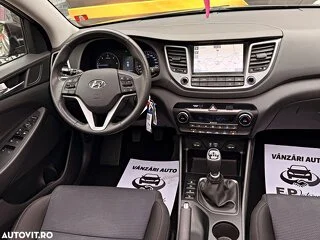 Hyundai Tucson blue 1.7 CRDi 2WD Style - 23