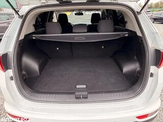 Kia Sportage 1.7 CRDI 2WD ISG Spirit - 16