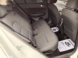 Kia Sportage 1.7 CRDI 2WD ISG Spirit - 17