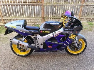 SUZUKI GSXR 600 ! stare FOARTE BUNA - 8