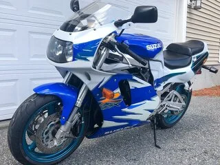 PIESE suzuki gsxr 750 / ulei / lichid