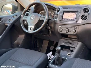 Volkswagen Tiguan 2.0 TDI SCR BlueMotion Technology Sport & Style - 23