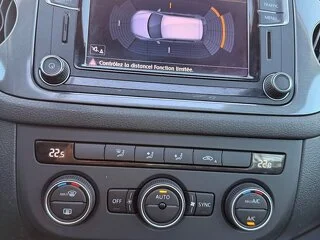 Volkswagen Tiguan 2.0 TDI SCR BlueMotion Technology Sport & Style - 28