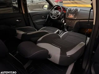 Dacia Sandero Stepway dCi 90 S&S Prestige - 19