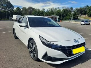 Vand Hyundai Elantra, varianta Exclusiv, 51000 km, unic proprietar