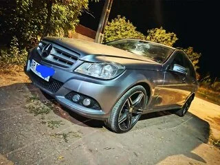 Vând Mercedes c180 an 2011.motor 2.2 diesel acte la zi mașina fără defecte