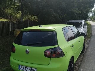 Vând Golf 5