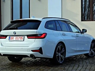 BMW 318d anul 2021