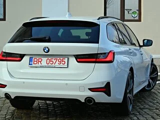BMW 318d anul 2021