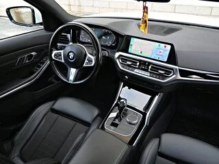 BMW 318d anul 2021 - 10