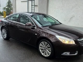 Opel insignia limusine NB