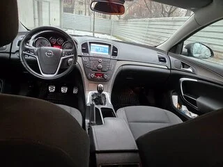 Opel insignia limusine NB - 8