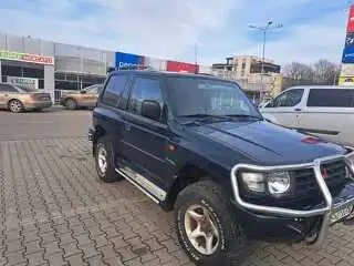 Mitsubishi Pajero 4x4 - 8