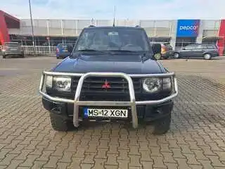 Mitsubishi Pajero 4x4 - 9