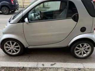 Vând SMART FORTWO  2004 Impecabil