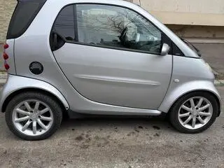 Vând SMART FORTWO  2004 Impecabil